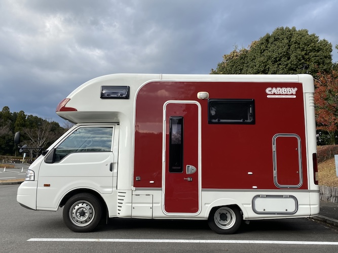 東和モータース　カービィ ニッサンバネットトラック
