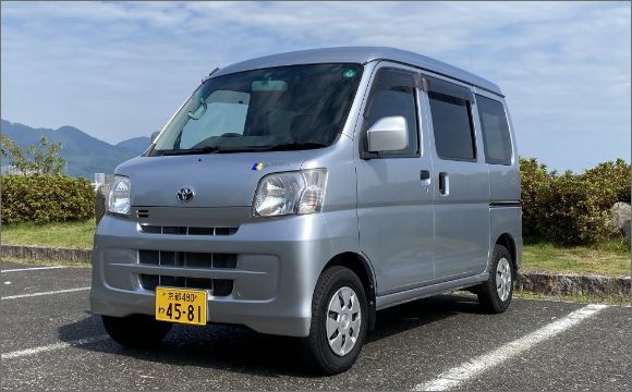 トヨタピクシスバン　リンエイキャンピング仕様